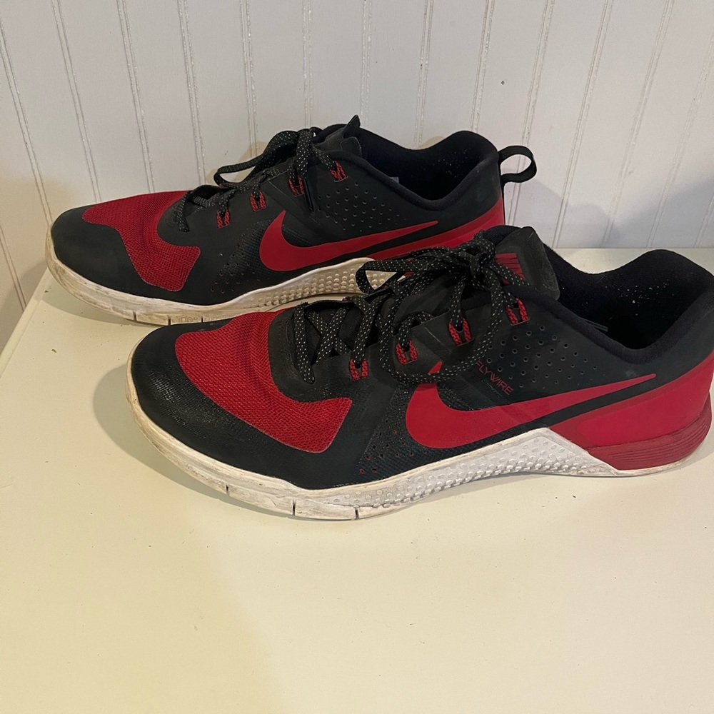 Nike metcon shoes size 11